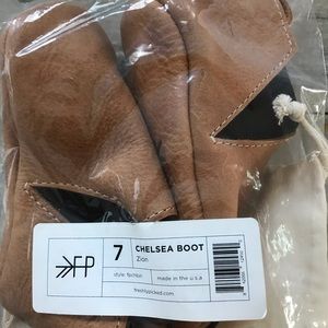 Freshly Picked Chelsea Boots in Zion Size 7